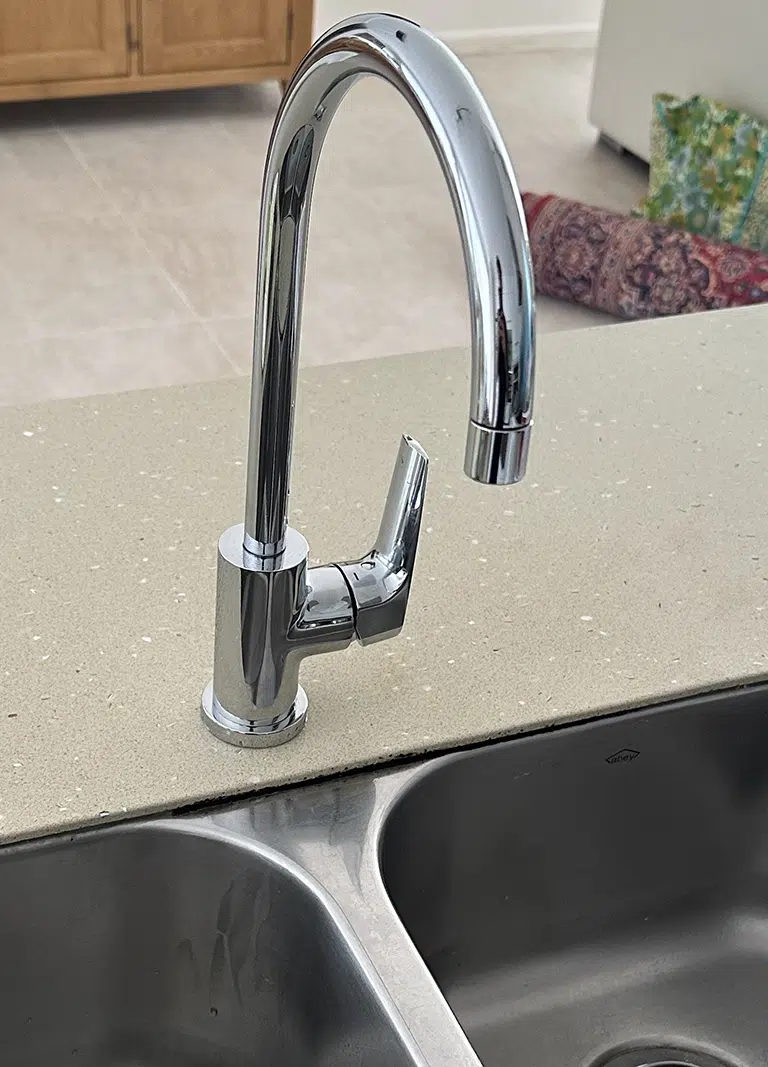 A kitchen installed by Sam Lennox of STL Plumbing who also does Tap Repairs on the Gold Coast